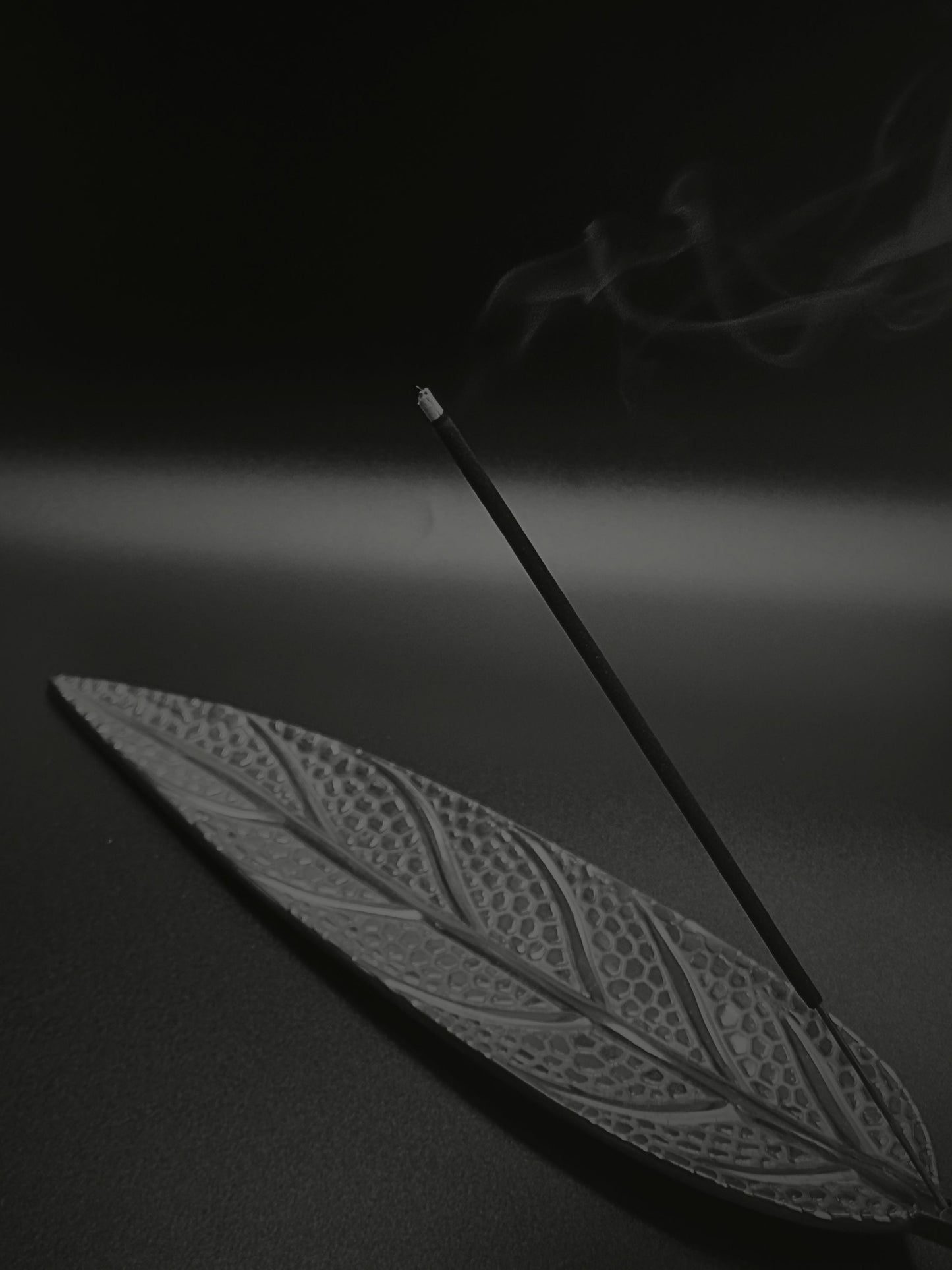 Shuri Hand-Dipped Luxury Incense